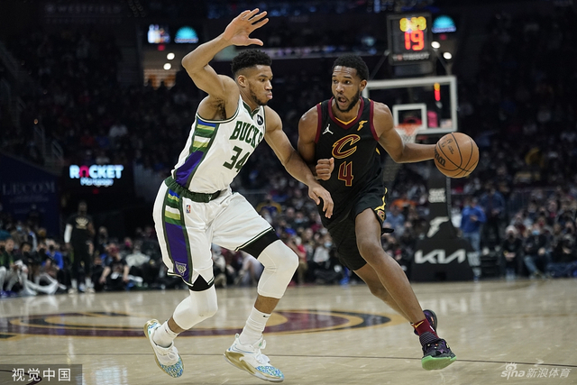 他调整战术 他调整战术