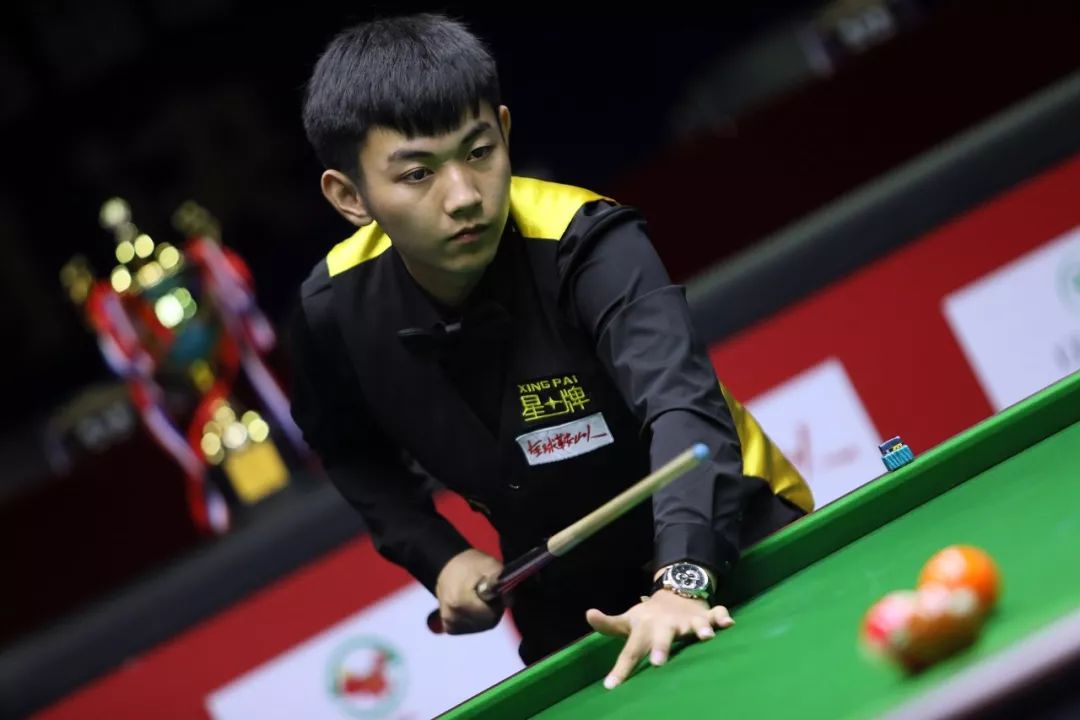 承办各类大 承办各类大