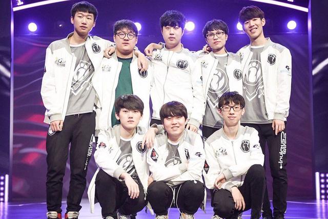 年轻球员会 年轻球员会