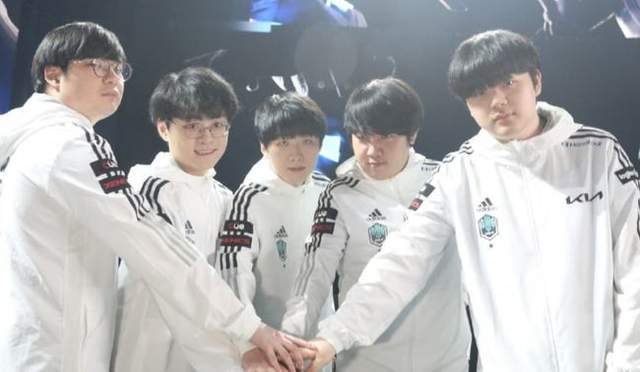 而徐昕则用 而徐昕则用