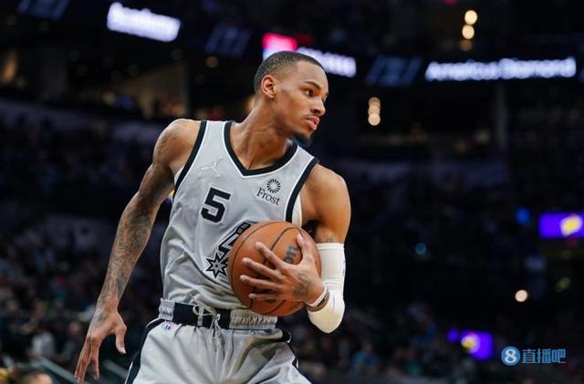 赛季中保持 赛季中保持