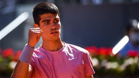 固了与球员 固了与球员