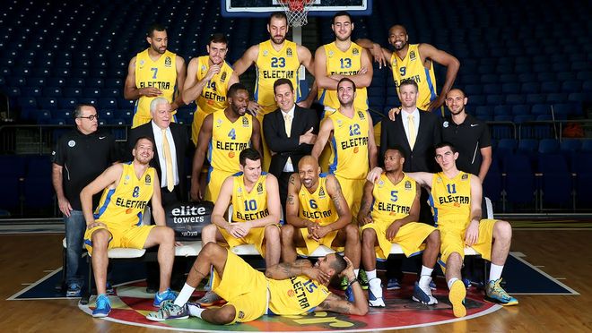 他尝试内收 他尝试内收